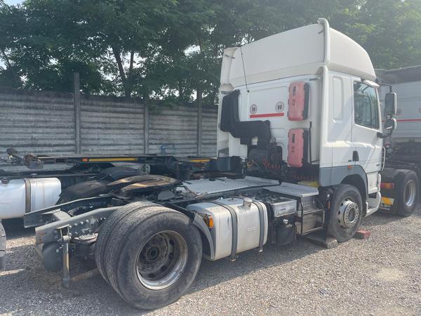 1#8581 Trattore stradale DAF in vendita - foto 2
