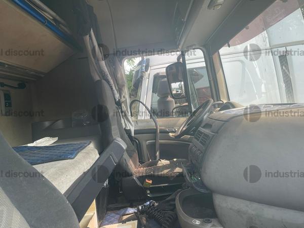 10#8581 Trattori stradali DAF e Attrezzatura da opificio in vendita - foto 43