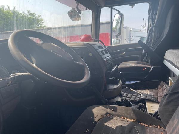 2#8581 Trattore stradale DAF in vendita - foto 3