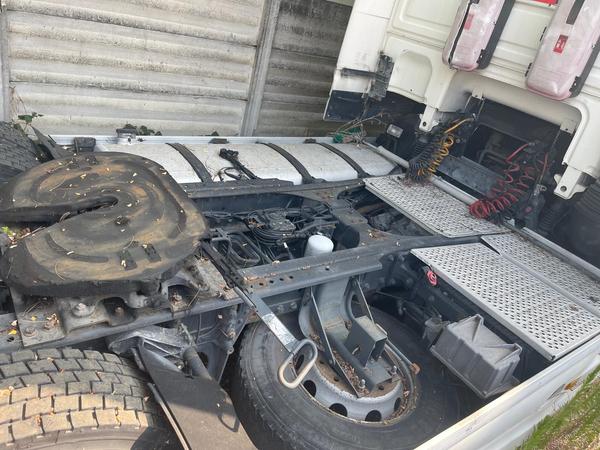 3#8581 Trattore stradale DAF in vendita - foto 4