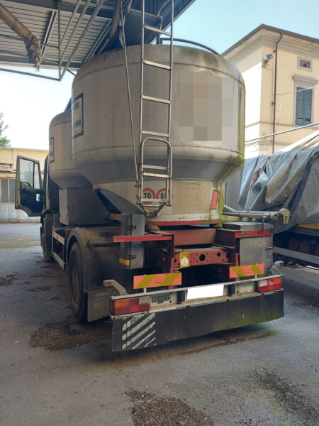 3#8595 Autocarro Iveco in vendita - foto 4