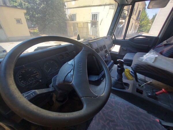 3#8595 Autocarro Iveco in vendita - foto 9
