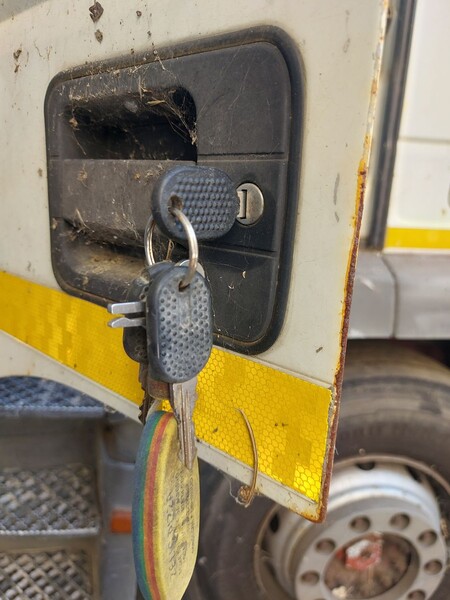 4#8595 Autocarro Iveco Magirus in vendita - foto 3
