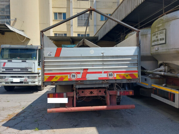 7#8595 Autocarro Iveco in vendita - foto 3