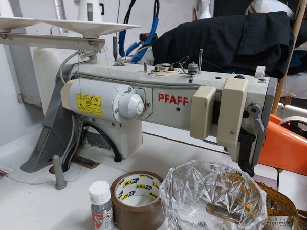 3#8597 Macchine da cucire Pfaff e Juki in vendita - foto 3
