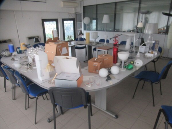 4#8599 Attrezzature varie di magazzino e rimanenze di materiale elettrico in vendita - foto 16