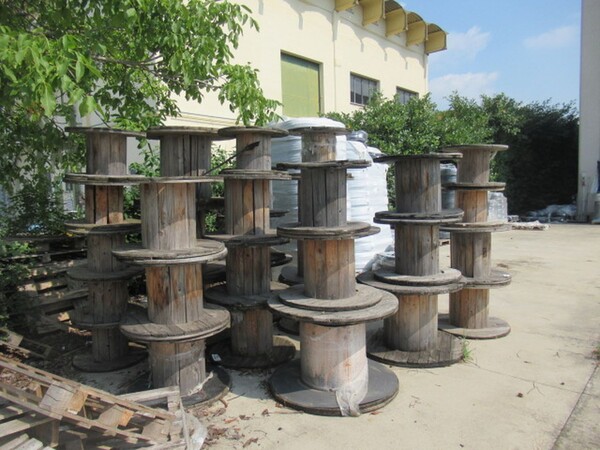 4#8599 Attrezzature varie di magazzino e rimanenze di materiale elettrico in vendita - foto 20