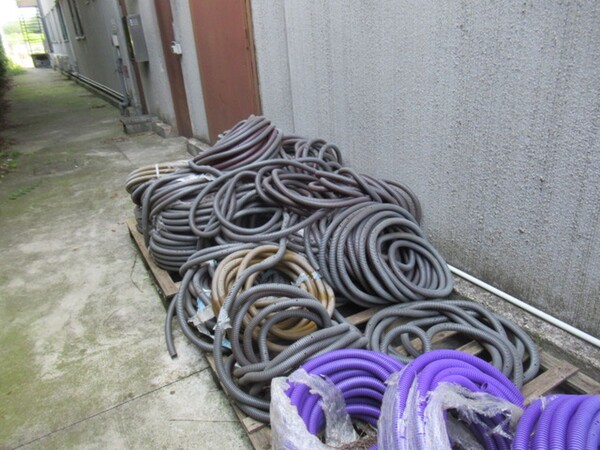 4#8599 Attrezzature varie di magazzino e rimanenze di materiale elettrico in vendita - foto 24