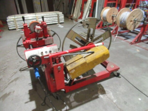 4#8599 Attrezzature varie di magazzino e rimanenze di materiale elettrico in vendita - foto 25