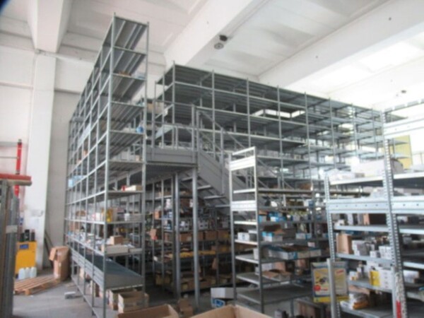 6#8599 Attrezzature varie di magazzino e rimanenze di materiale elettrico in vendita - foto 1