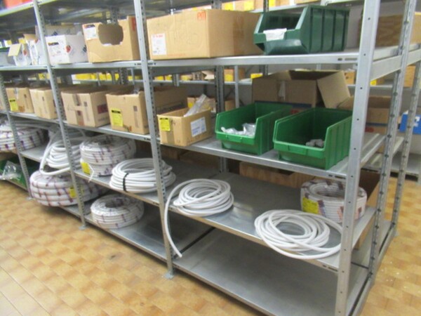6#8599 Attrezzature varie di magazzino e rimanenze di materiale elettrico in vendita - foto 5