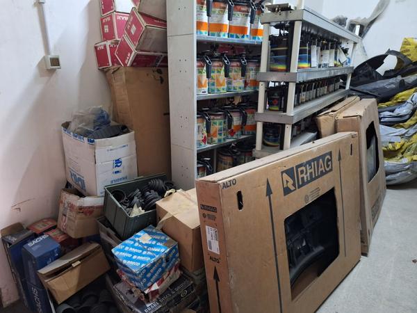 1#8606 Giacenze di magazzino per ricambi auto in vendita - foto 2