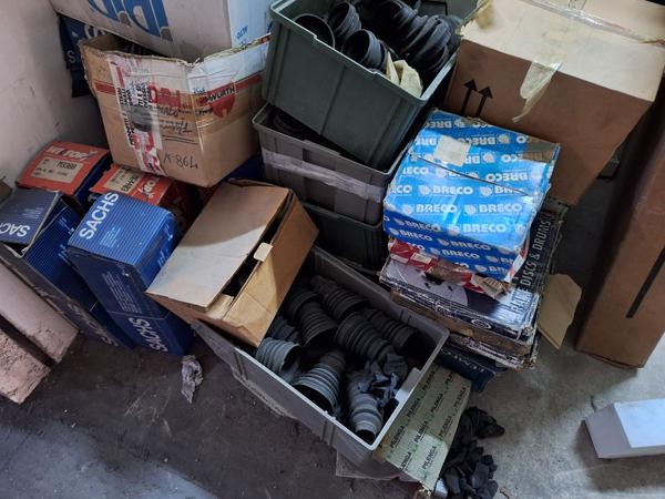 1#8606 Giacenze di magazzino per ricambi auto in vendita - foto 4