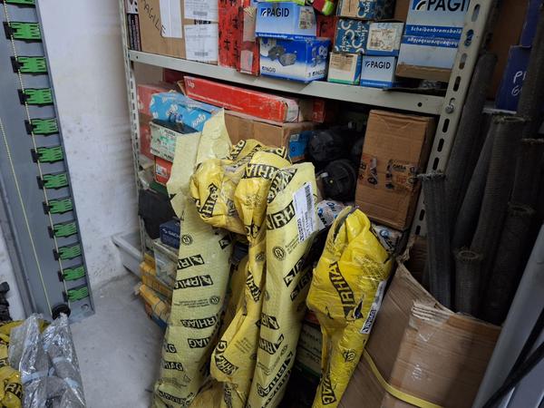 1#8606 Giacenze di magazzino per ricambi auto in vendita - foto 13