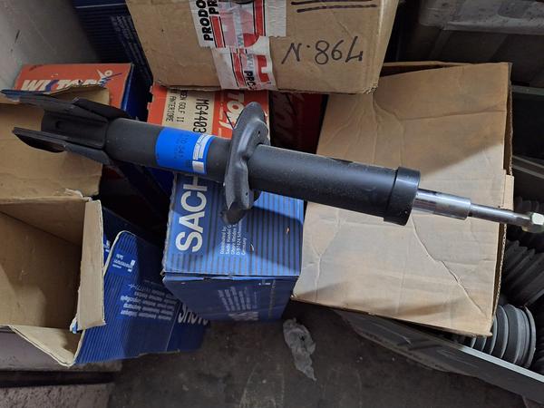 1#8606 Giacenze di magazzino per ricambi auto in vendita - foto 22