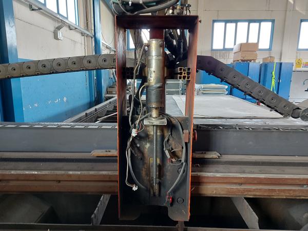 1#8607 Macchinari da carpenteria e arredi per uffici e autocarri in vendita - foto 34