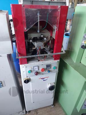 101#8613 Macchinari per calzaturifici, materie prime e prodotti finiti in vendita - foto 13