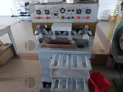 101#8613 Macchinari per calzaturifici, materie prime e prodotti finiti in vendita - foto 28