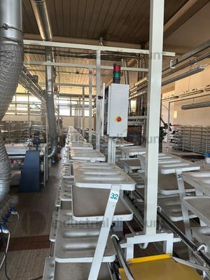 101#8613 Macchinari per calzaturifici, materie prime e prodotti finiti in vendita - foto 32