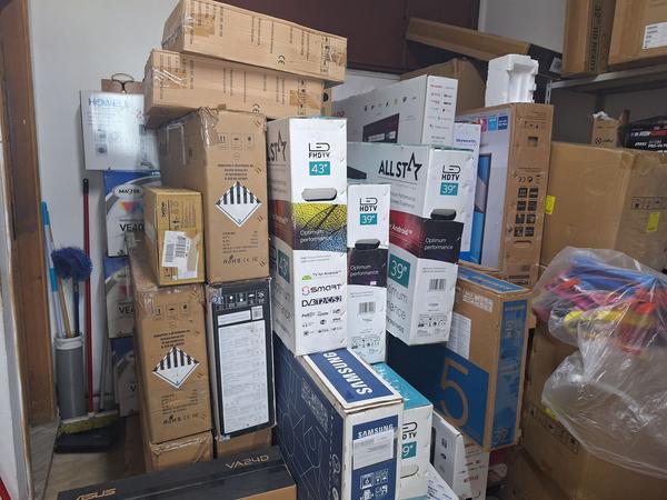 1#8629 Cellulari TV Portatili ed accessori in vendita - foto 28