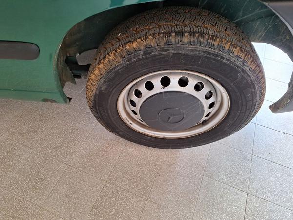 4#8633 Autocarro Mercedes Vito 2.2D in vendita - foto 4