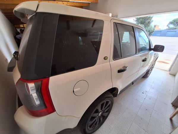 5#8633 Autovettura Land Rover Freelander 2 2.2D in vendita - foto 3
