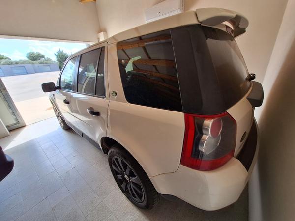 5#8633 Autovettura Land Rover Freelander 2 2.2D in vendita - foto 8