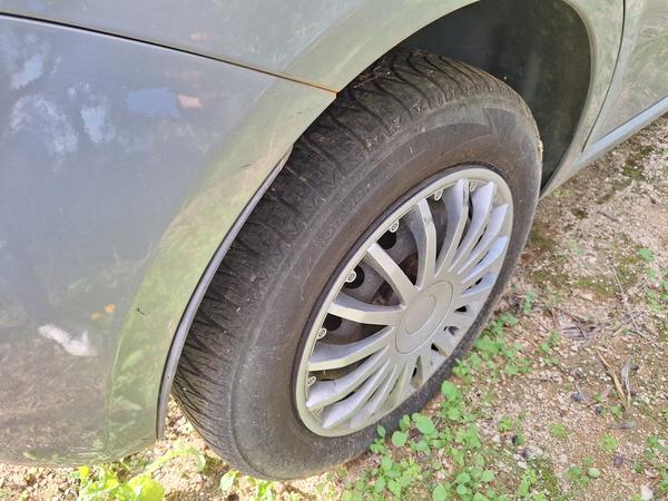1#8637 Autovettura Fiat Punto 1.2D in vendita - foto 5