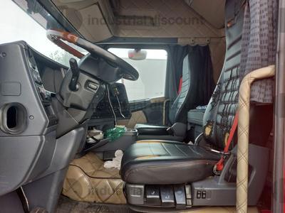25#8641 Trattore stradale Scania e semirimorchi gruppi frigo in vendita - foto 3