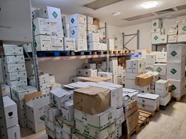 1#8653 Giacenze di imballaggi e packaging e prodotti alimentari in vendita - foto 1