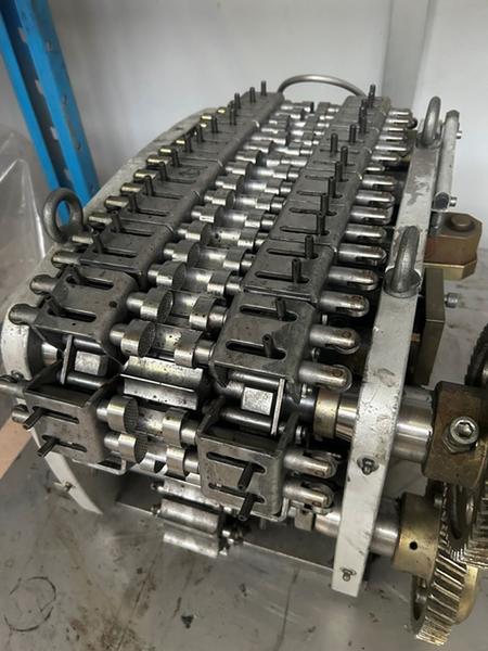 12#8655 Stampo a catena Nuova Euromec in vendita - foto 2