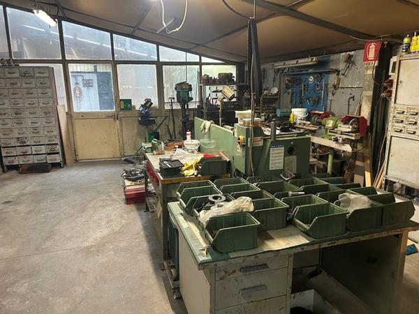 74#8655 Locale officina in vendita - foto 1