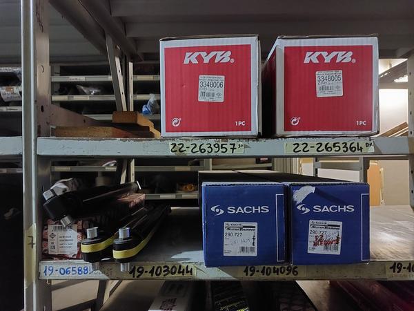 1#8660 Autoricambi in vendita - foto 4