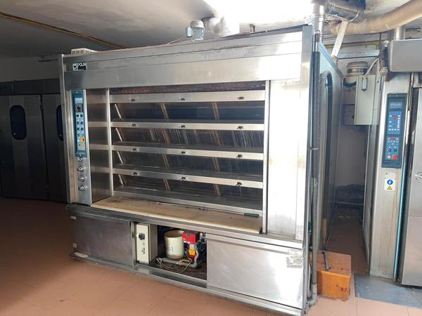 Forni alimentari in vendita