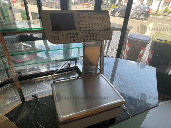 Arredi ufficio in vendita