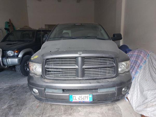 1#8668 Autocarro marca Dodge modello RAM 2500 in vendita - foto 2