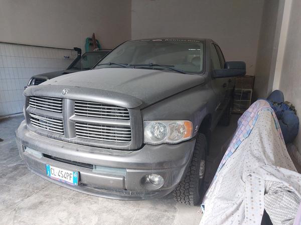 1#8668 Autocarro marca Dodge modello RAM 2500 in vendita - foto 3