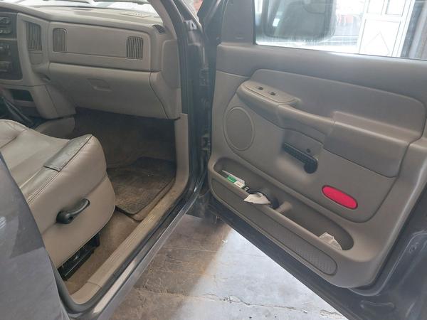 1#8668 Autocarro marca Dodge modello RAM 2500 in vendita - foto 13