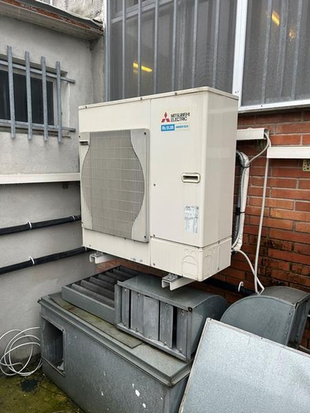 66#8671 condizionamento ambiente Lampade insetti e boiler elettrico in vendita - foto 5