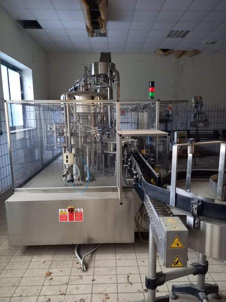 1#8681 Impianto di imbottigliamento marca Ave in vendita - foto 1