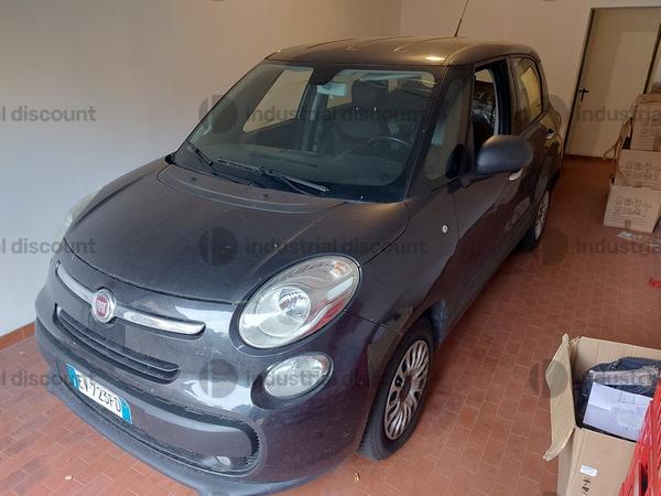 8#8696 Autocarro Fiat 500 L in vendita - foto 1