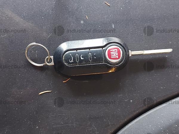 8#8696 Autocarro Fiat 500 L in vendita - foto 2