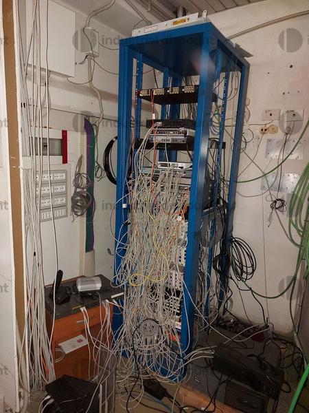 28#8723 Arredamento ufficio, pc, periferiche in vendita - foto 27