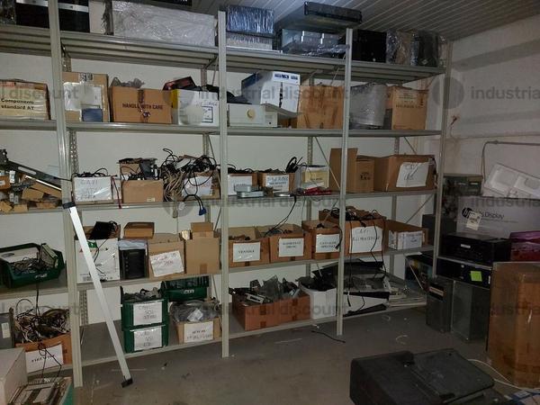 28#8723 Arredamento ufficio, pc, periferiche in vendita - foto 34
