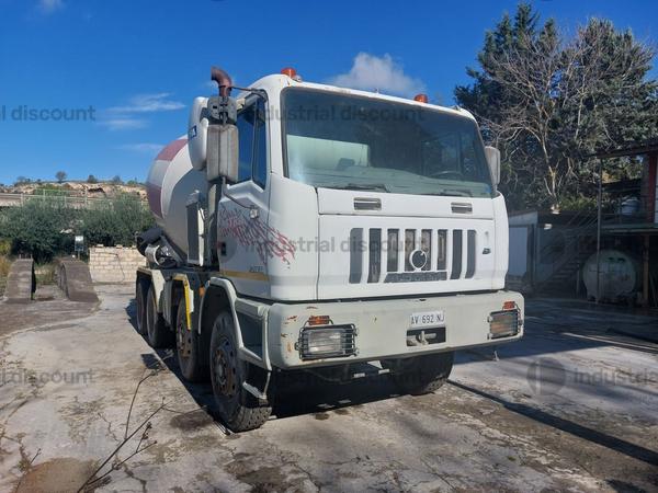 2#8736 Autoveicolo betoniera marca ASTRA in vendita - foto 2