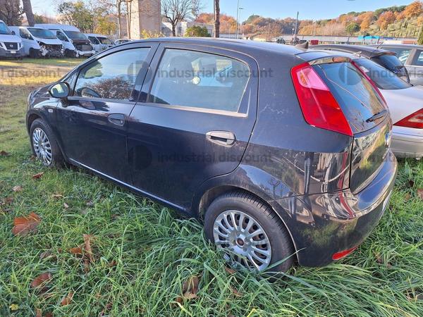 14#8738 Autovettura Fiat Punto in vendita - foto 4