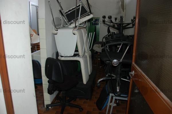 35#8738 Attrezzatura da officina e arredo da ufficio in vendita - foto 16