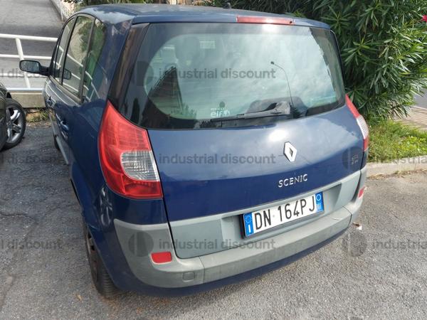 16#8745 Autovettura Renault Scenic in vendita - foto 2