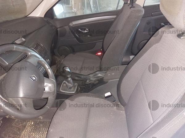 1#8749 Autovettura Renault New Laguna in vendita - foto 10