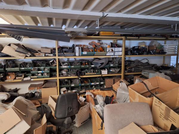 28#8760 Magazzino ricambi per autobus in vendita - foto 10